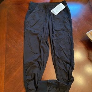 LULULEMON Never Worn, New with Tags Beyond The Studio Joggers.